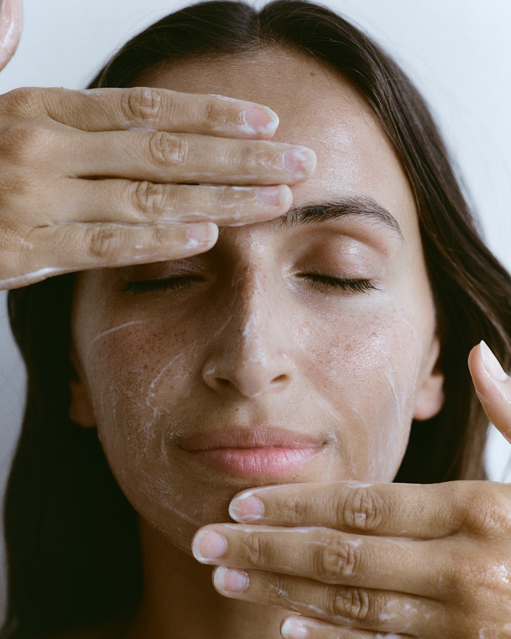 LESSE | Calming Cleanser